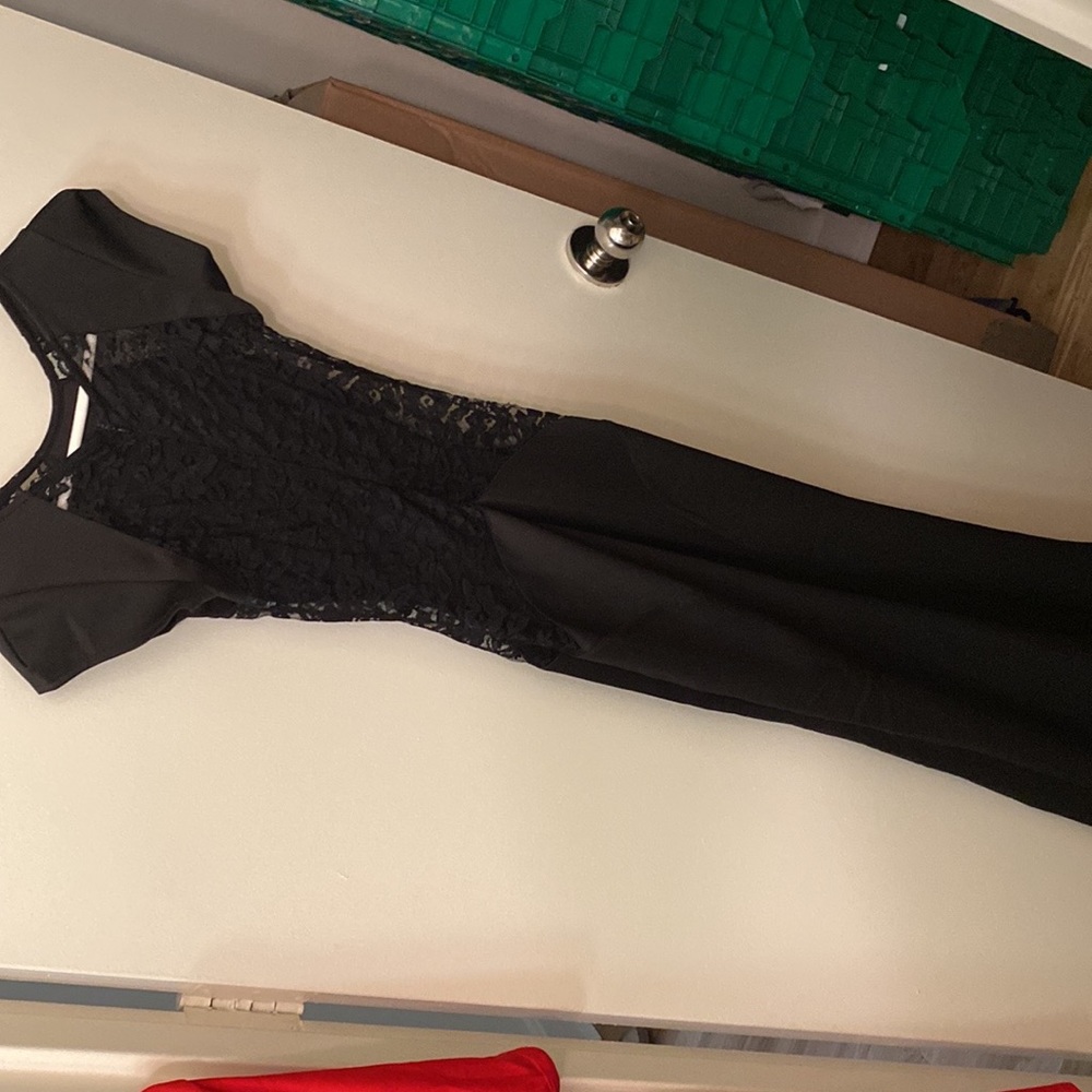 Glamorous!! TFNC lace maxi/gown. New Year’s Eve, prom, gala and more !!! - Picture 13 of 15